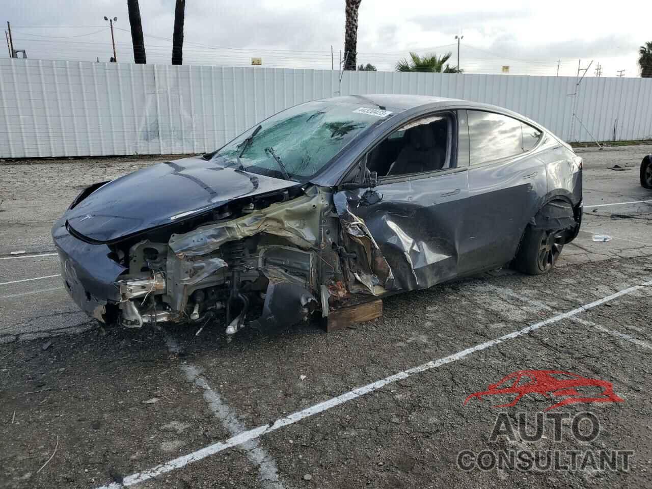 TESLA MODEL Y 2023 - 7SAYGDEE1PA028363