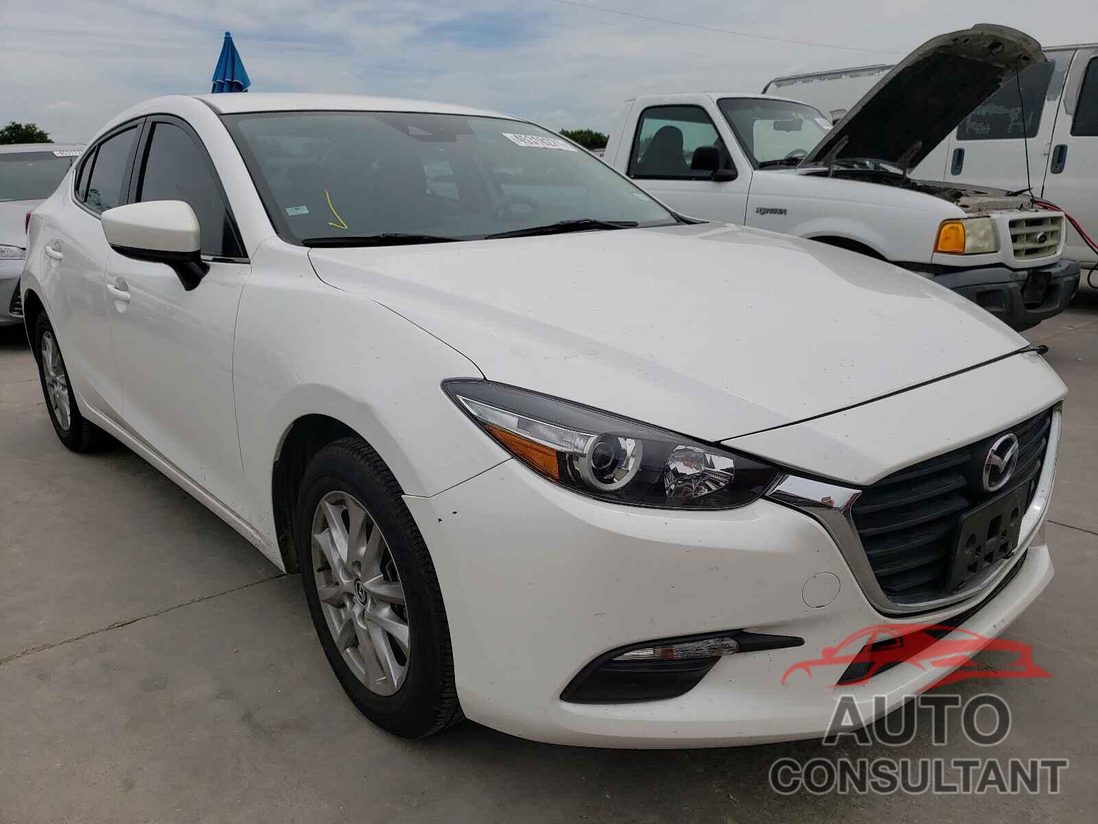 MAZDA 3 2018 - 3MZBN1U79JM243079