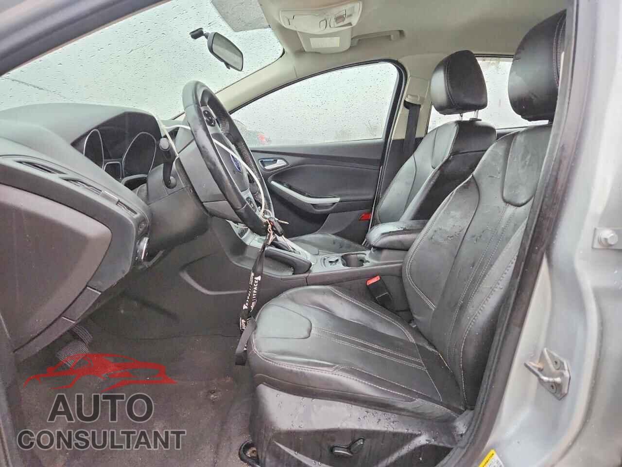 FORD FOCUS 2014 - 1FADP3F2XEL166609