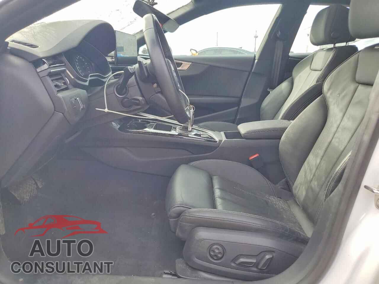 AUDI A5 2021 - WAUDACF57MA044352
