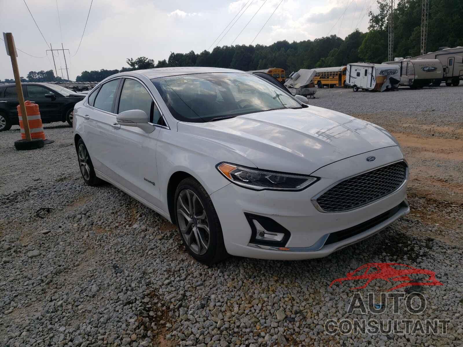 FORD FUSION 2019 - 3FA6P0RU8KR106667