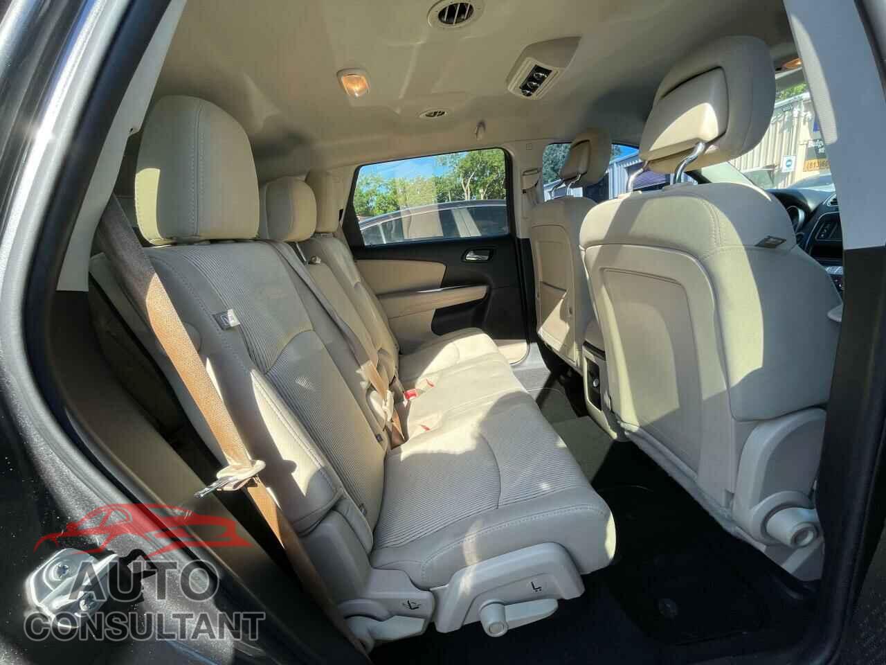 DODGE JOURNEY 2017 - 3C4PDCBG5HT519154