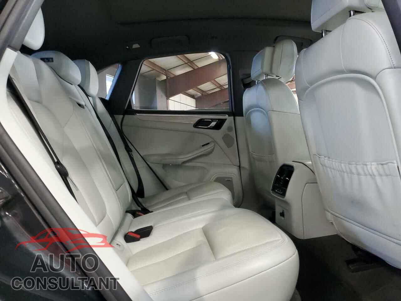 PORSCHE MACAN 2017 - WP1AB2A52HLB12988