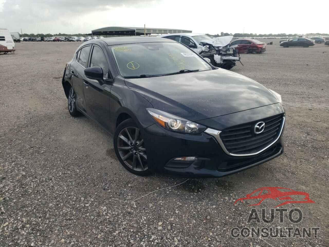 MAZDA 3 2018 - 3MZBN1L39JM266778