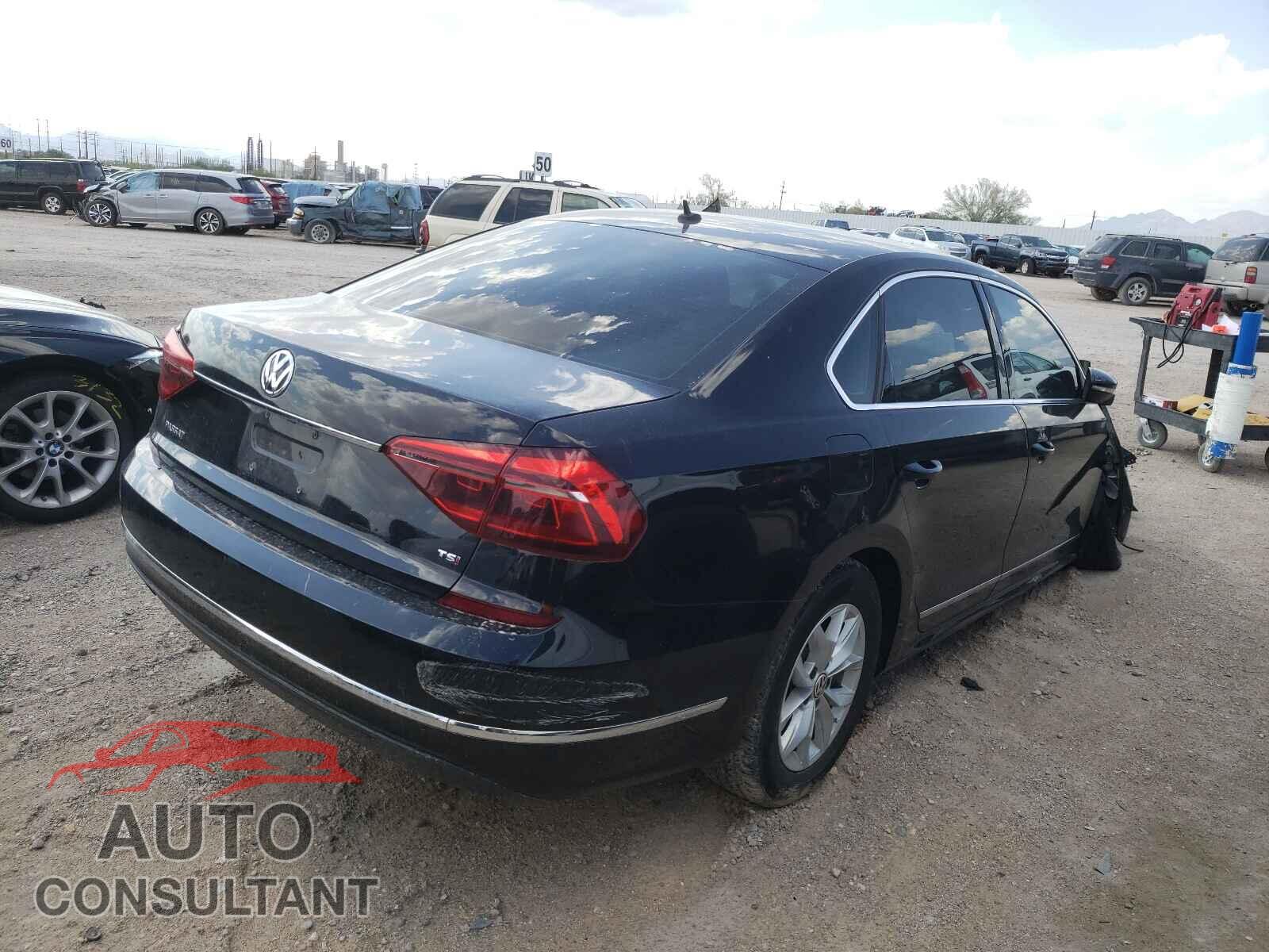 VOLKSWAGEN PASSAT 2017 - 1VWAT7A34HC022667
