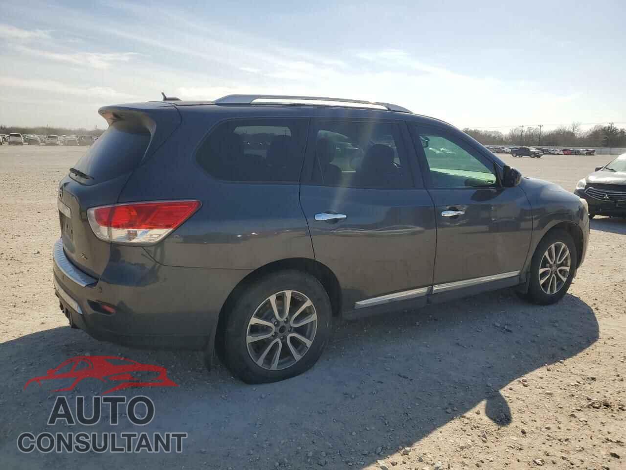 NISSAN PATHFINDER 2014 - 5N1AR2MN2EC640031