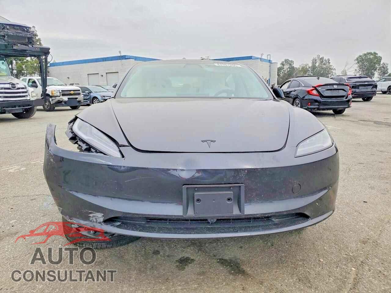 TESLA MODEL 3 2026 - 5YJ3E1EAXTF125499