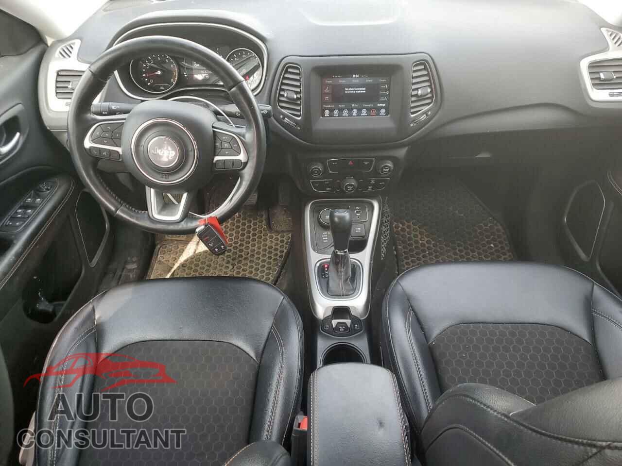 JEEP COMPASS 2020 - 3C4NJDBB2LT252400