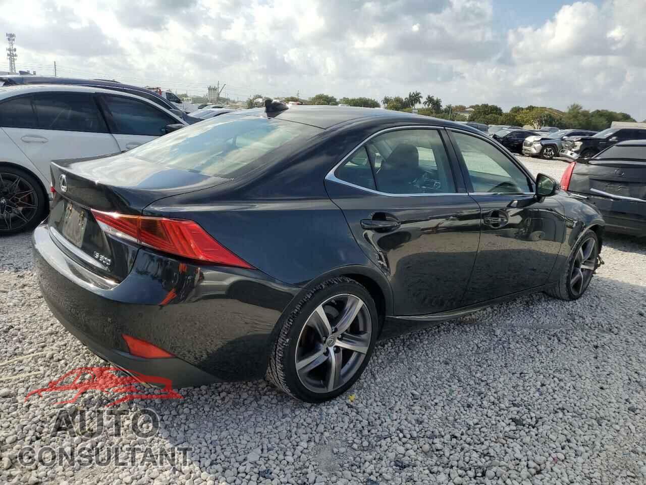 LEXUS IS 2018 - JTHBA1D2XJ5069255