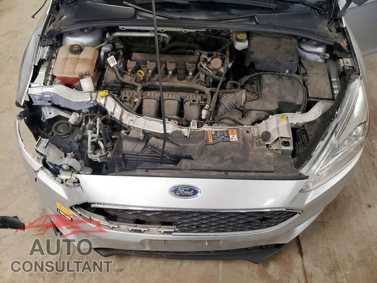 FORD FOCUS 2017 - 1FADP3E23HL210973