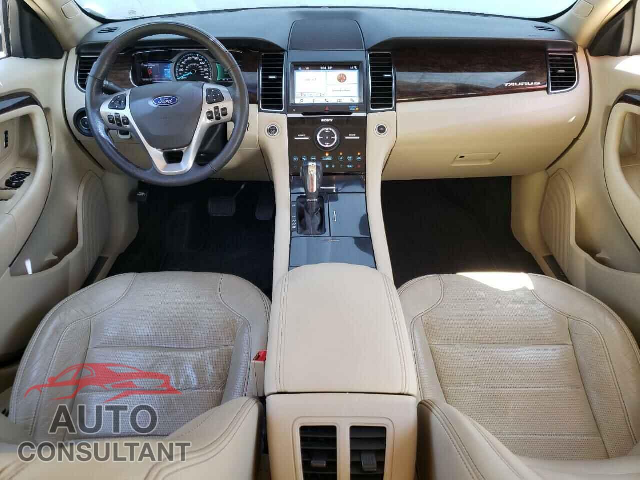 FORD TAURUS 2017 - 1FAHP2J8XHG105426