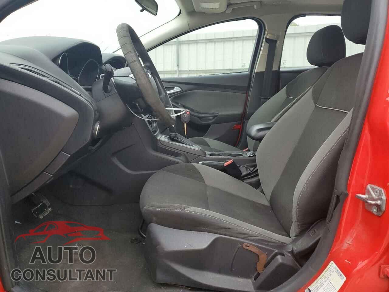FORD FOCUS 2014 - 1FADP3F28EL312876