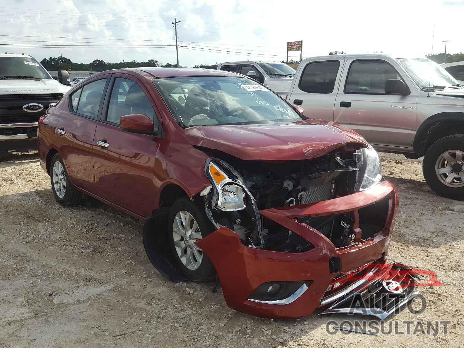 NISSAN VERSA 2018 - 3N1CN7APXJL862331