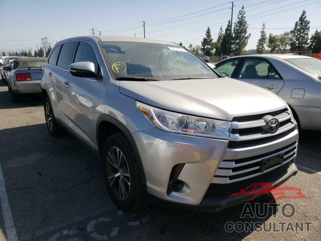 TOYOTA HIGHLANDER 2019 - 5TDZARFHXKS044139