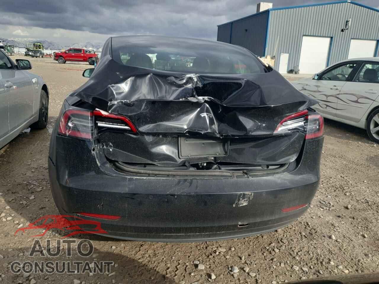 TESLA MODEL 3 2019 - 5YJ3E1EA3KF304384