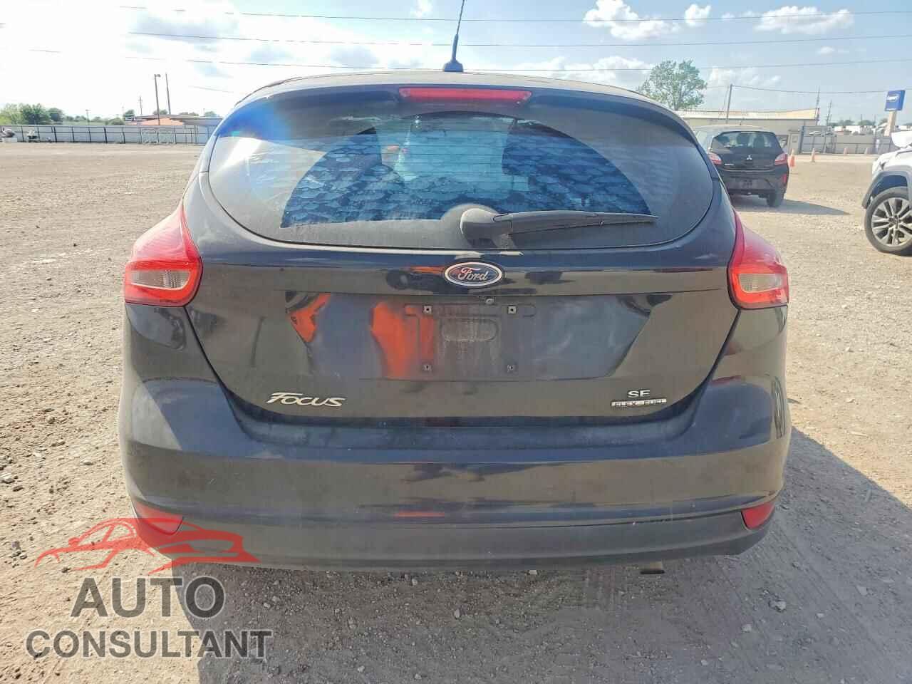 FORD FOCUS 2016 - 1FADP3K22GL259620