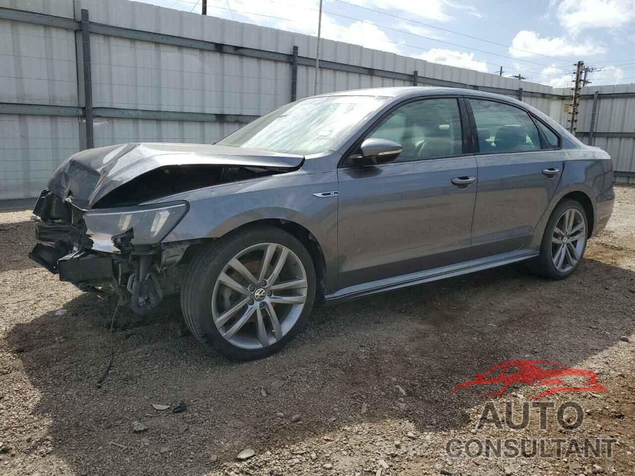 VOLKSWAGEN PASSAT 2018 - 1VWAA7A31JC014604