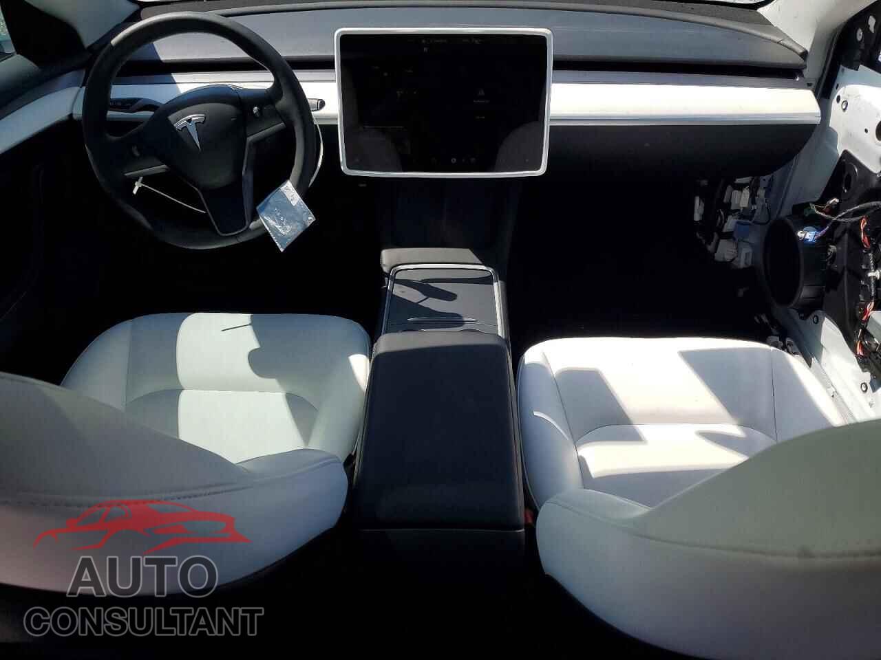 TESLA MODEL 3 2023 - 5YJ3E1EA2PF696748