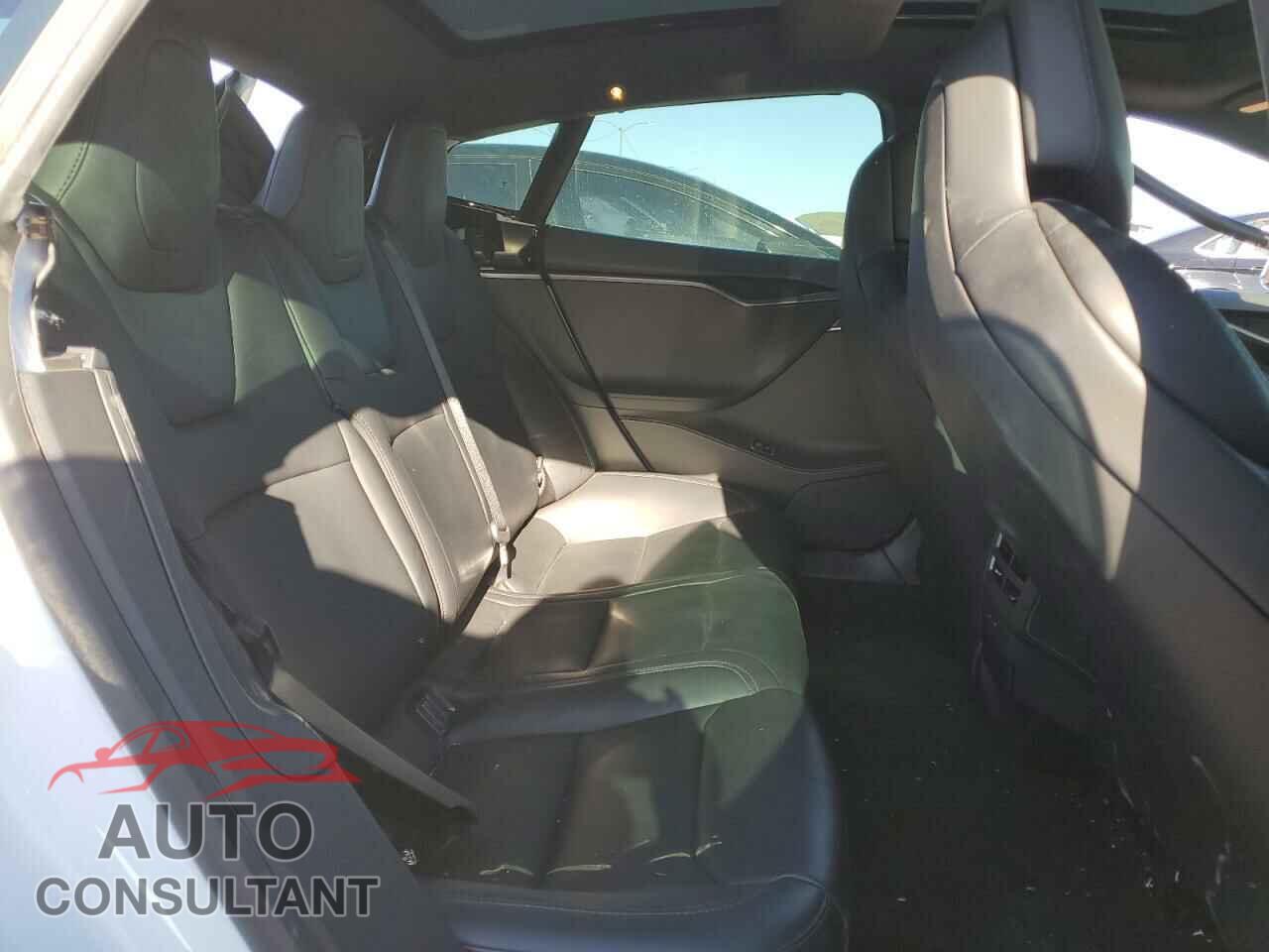 TESLA MODEL S 2018 - 5YJSA1E22JF274065