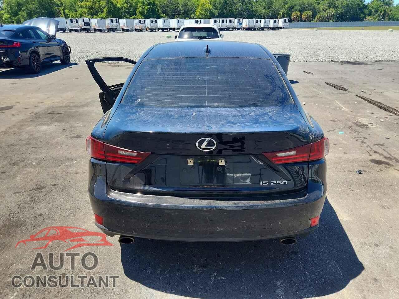 LEXUS IS 2014 - JTHBF1D22E5025077