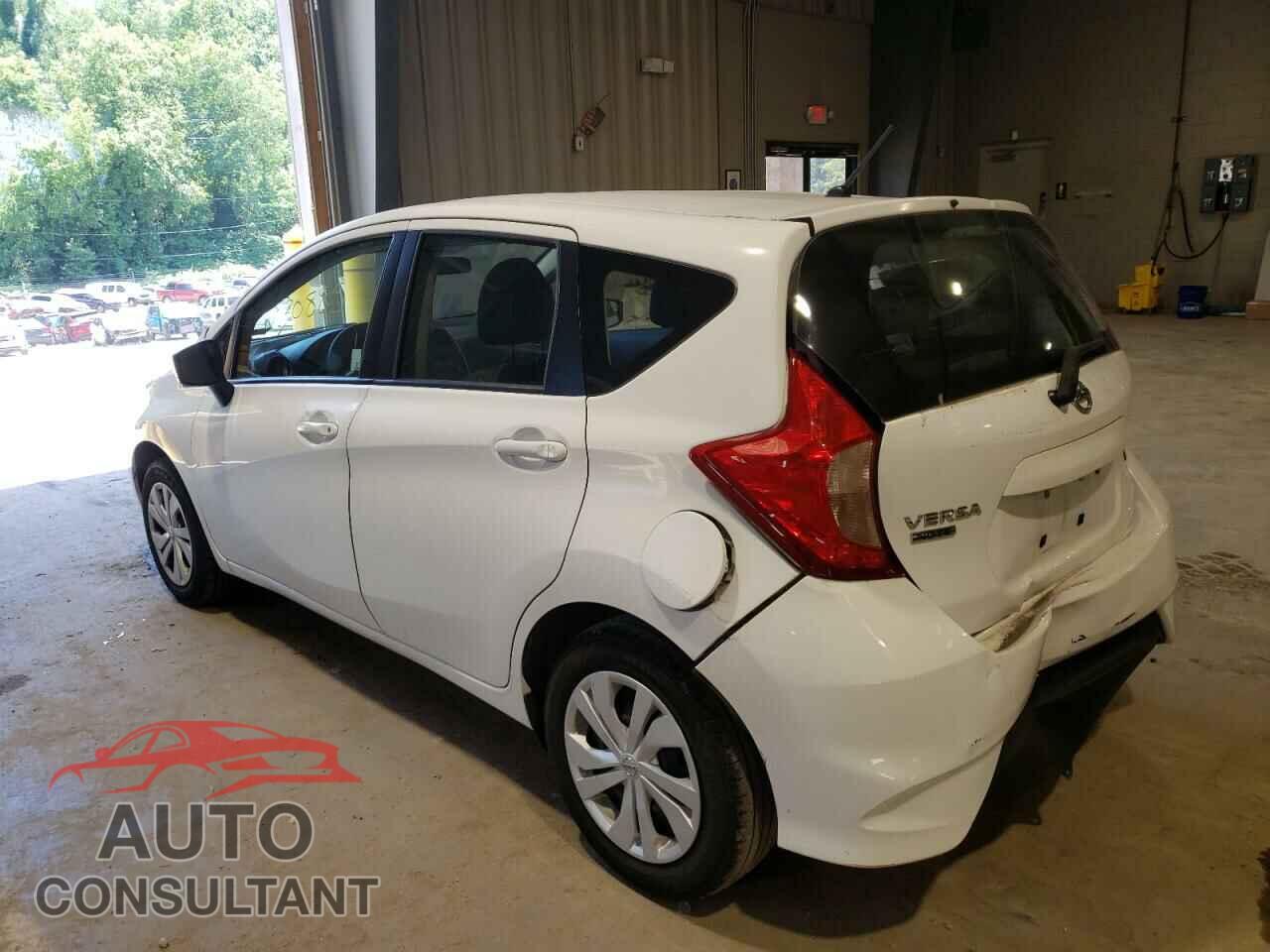 NISSAN VERSA 2018 - 3N1CE2CP0JL366020