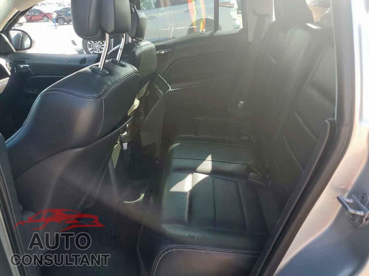 JEEP COMPASS 2011 - 1J4NF5FB3BD257539