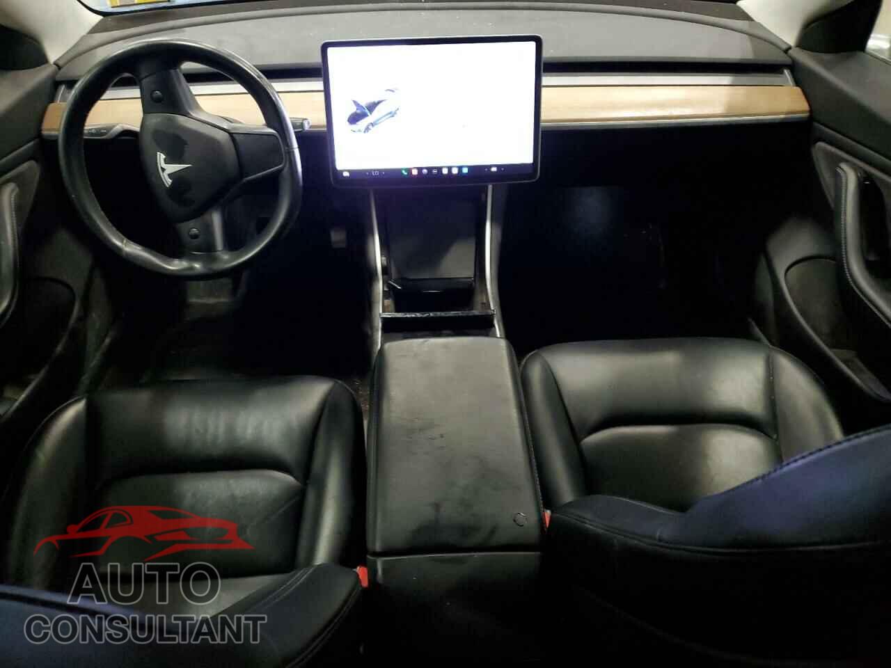 TESLA MODEL 3 2019 - 5YJ3E1EB7KF197008