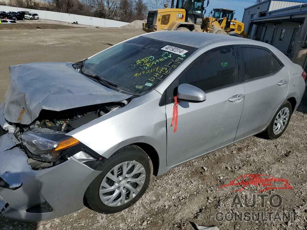 TOYOTA COROLLA 2018 - 5YFBURHE1JP793964