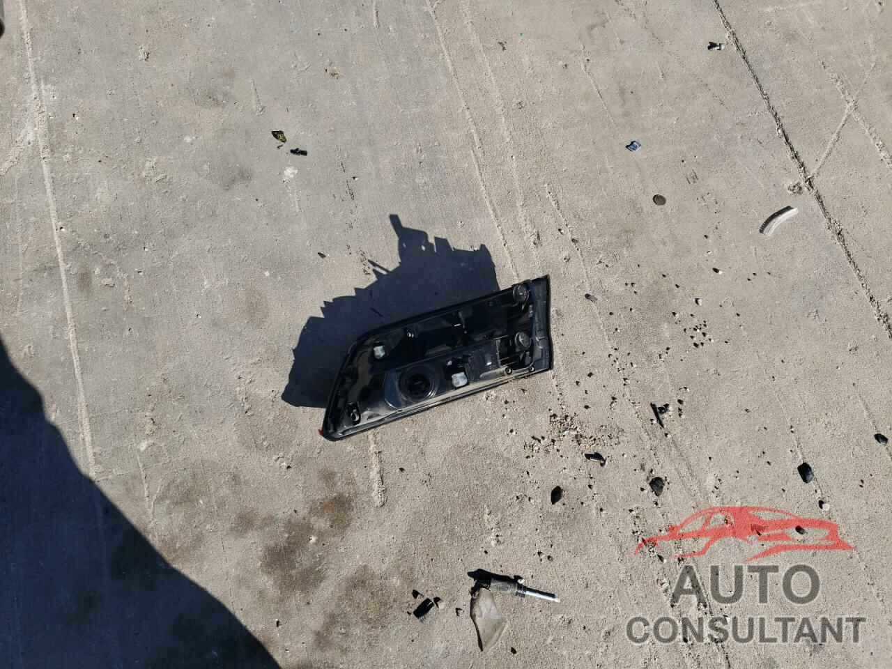 AUDI A4 2017 - WAUGNAF48HN021951