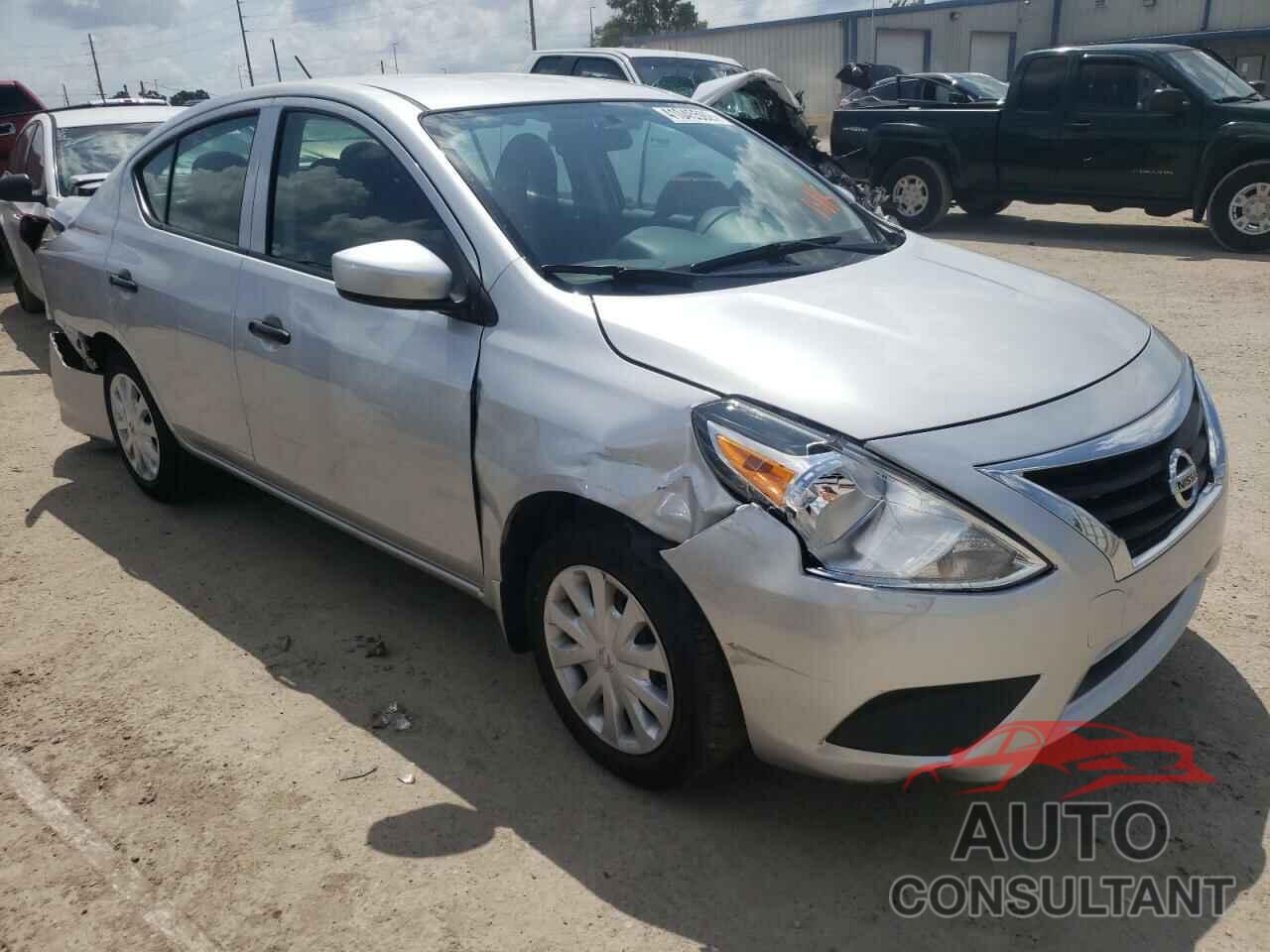 NISSAN VERSA 2017 - 3N1CN7AP3HL846515