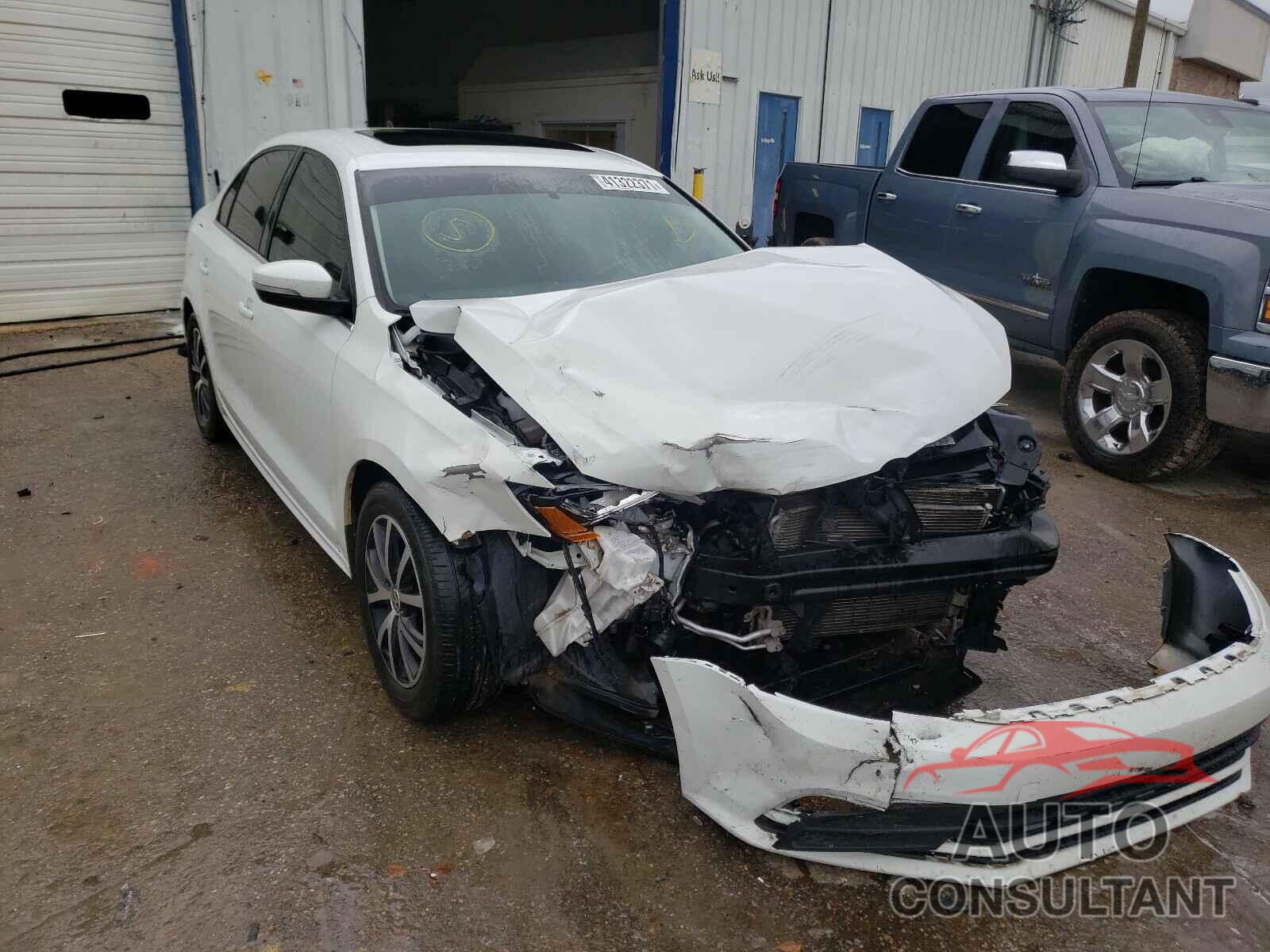 VOLKSWAGEN JETTA 2017 - 3VWDB7AJ7HM402437