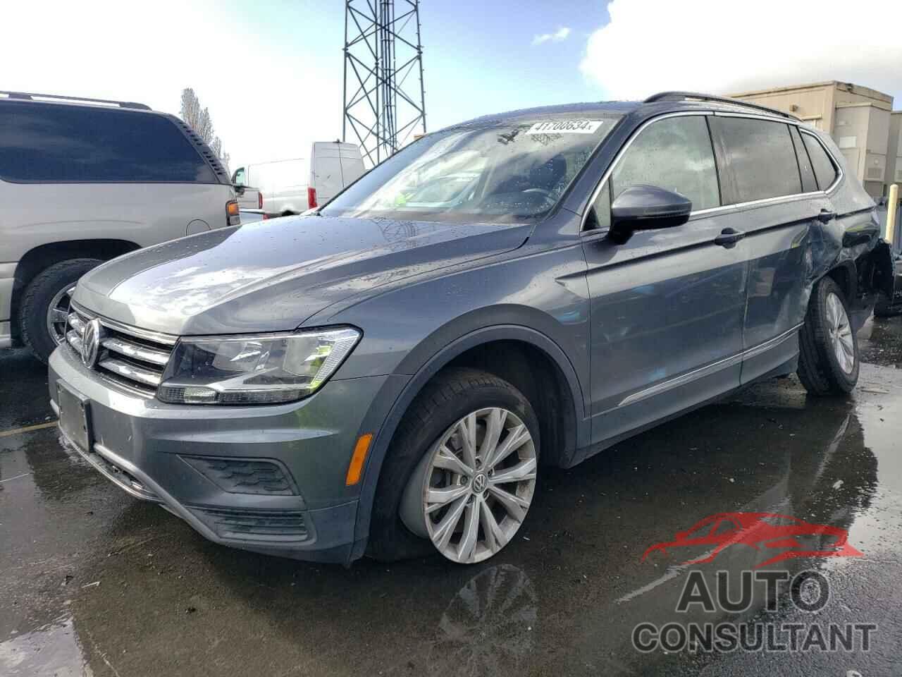 VOLKSWAGEN TIGUAN 2018 - 3VV3B7AX1JM075091