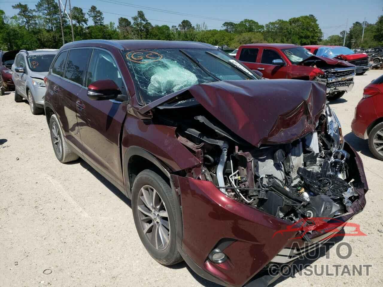 TOYOTA HIGHLANDER 2019 - 5TDKZRFH3KS310160