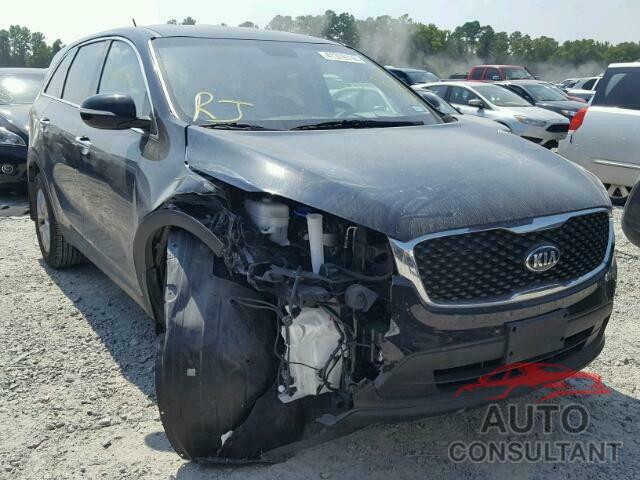KIA SORENTO LX 2017 - 5XYPG4A30HG248572