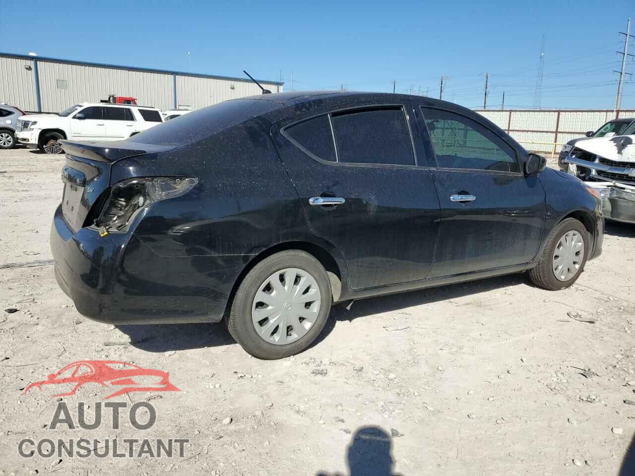 NISSAN VERSA 2019 - 3N1CN7AP3KL857036