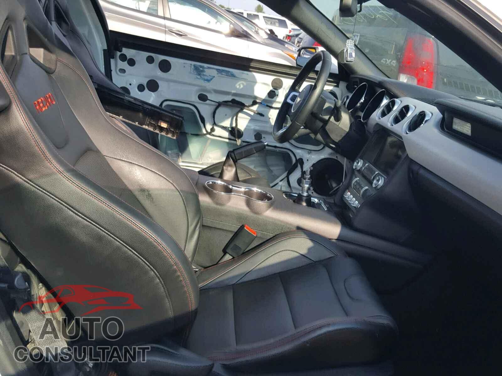 FORD MUSTANG 2017 - 1FA6P8CF9H5294085