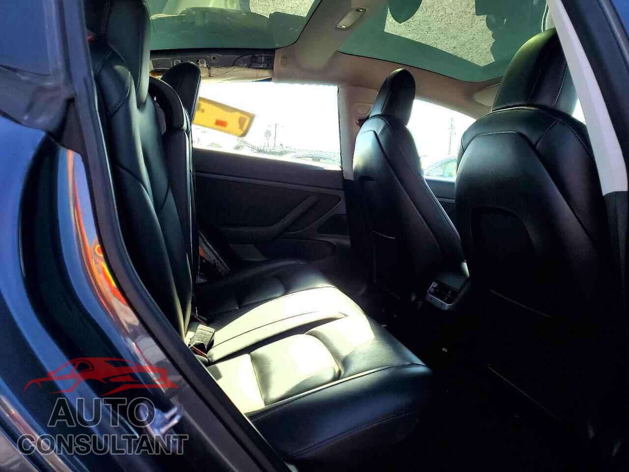 TESLA MODEL 3 2020 - 5YJ3E1EA3LF658245