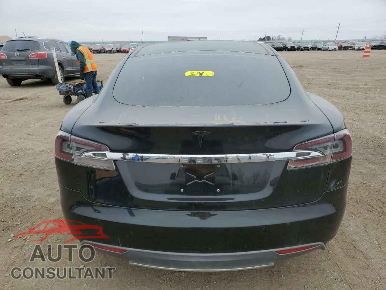 TESLA MODEL S 2013 - 5YJSA1DN7DFP19805