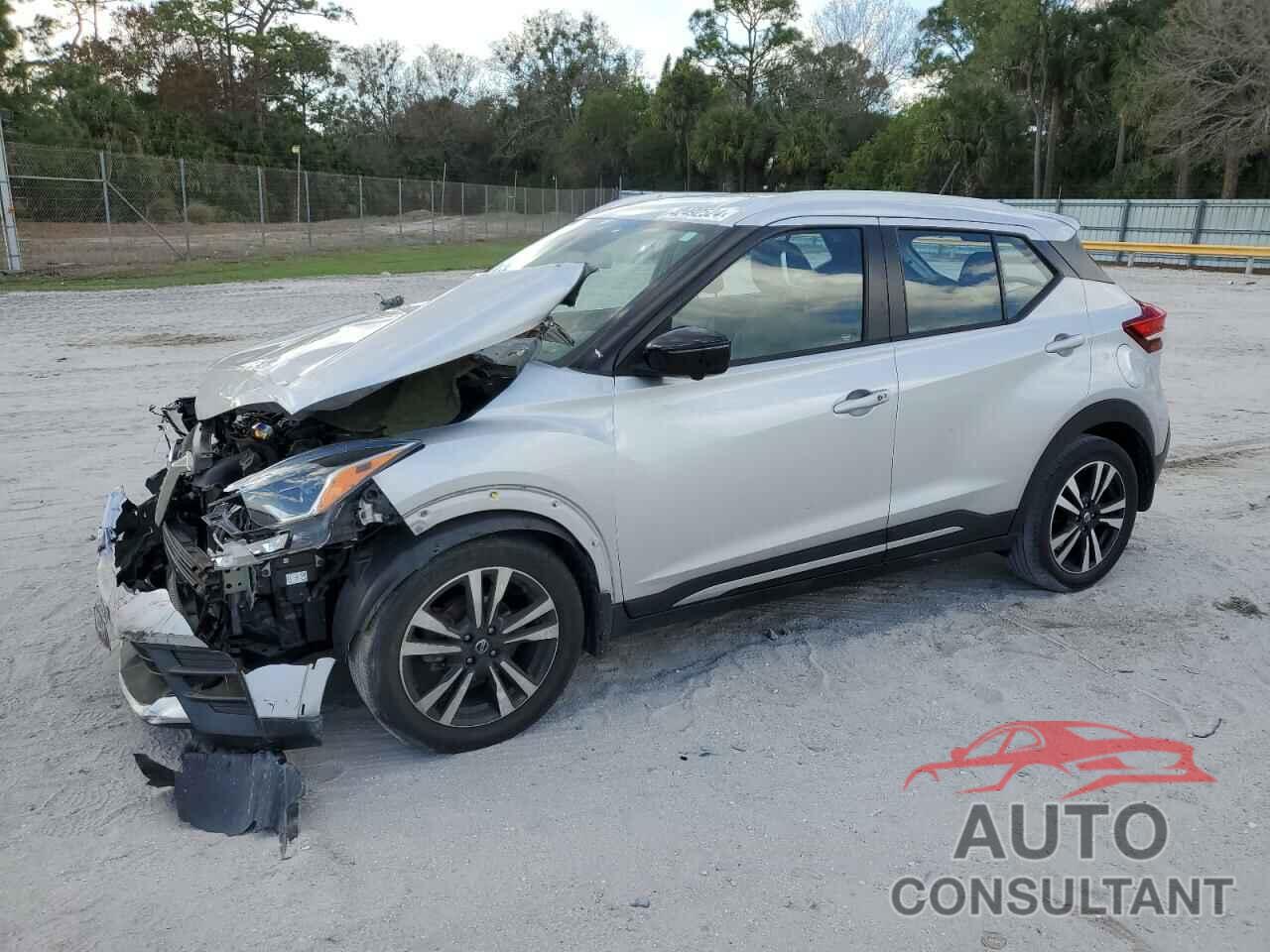 NISSAN KICKS 2019 - 3N1CP5CU4KL482078