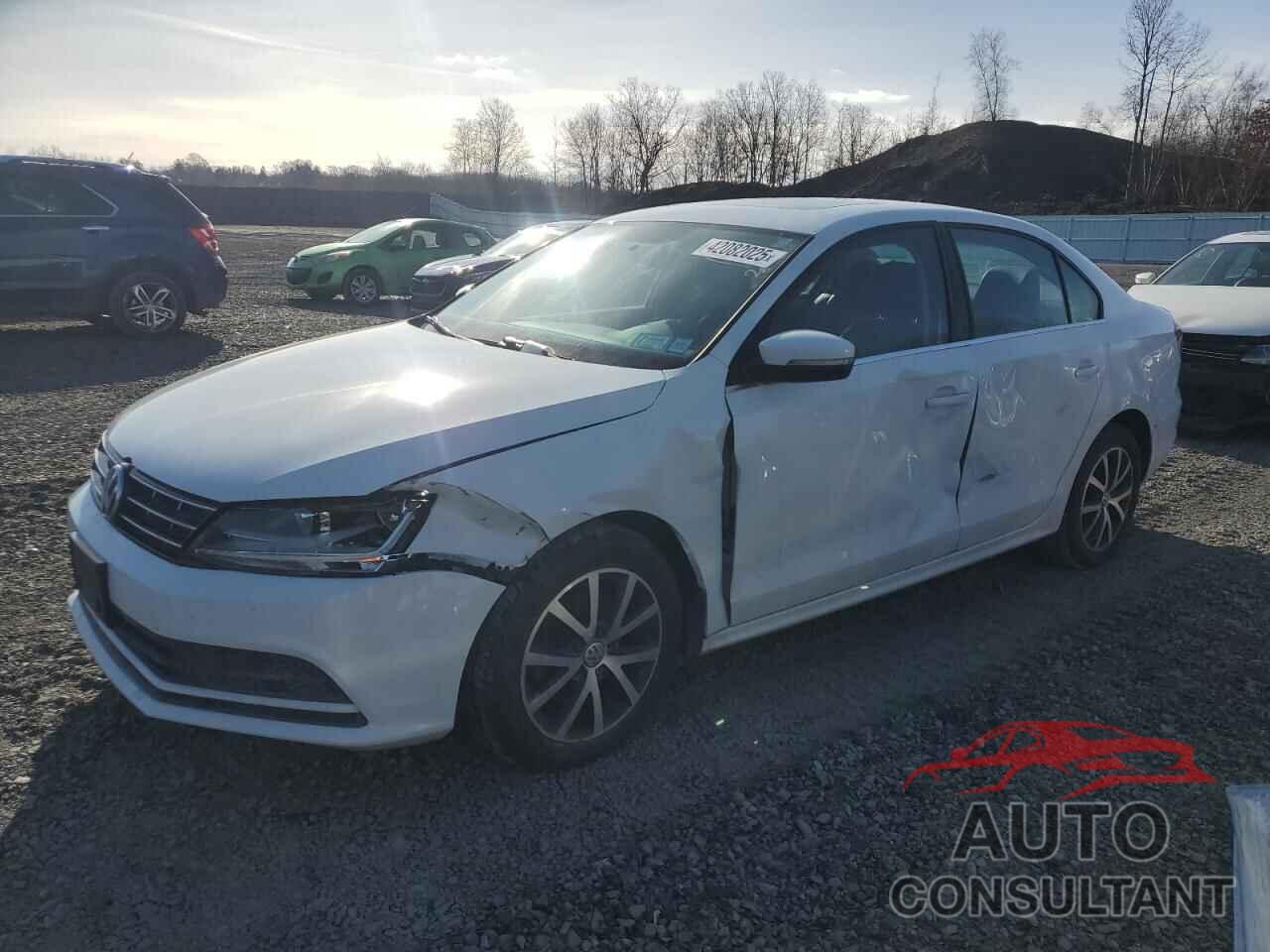 VOLKSWAGEN JETTA 2018 - 3VWDB7AJ7JM217505