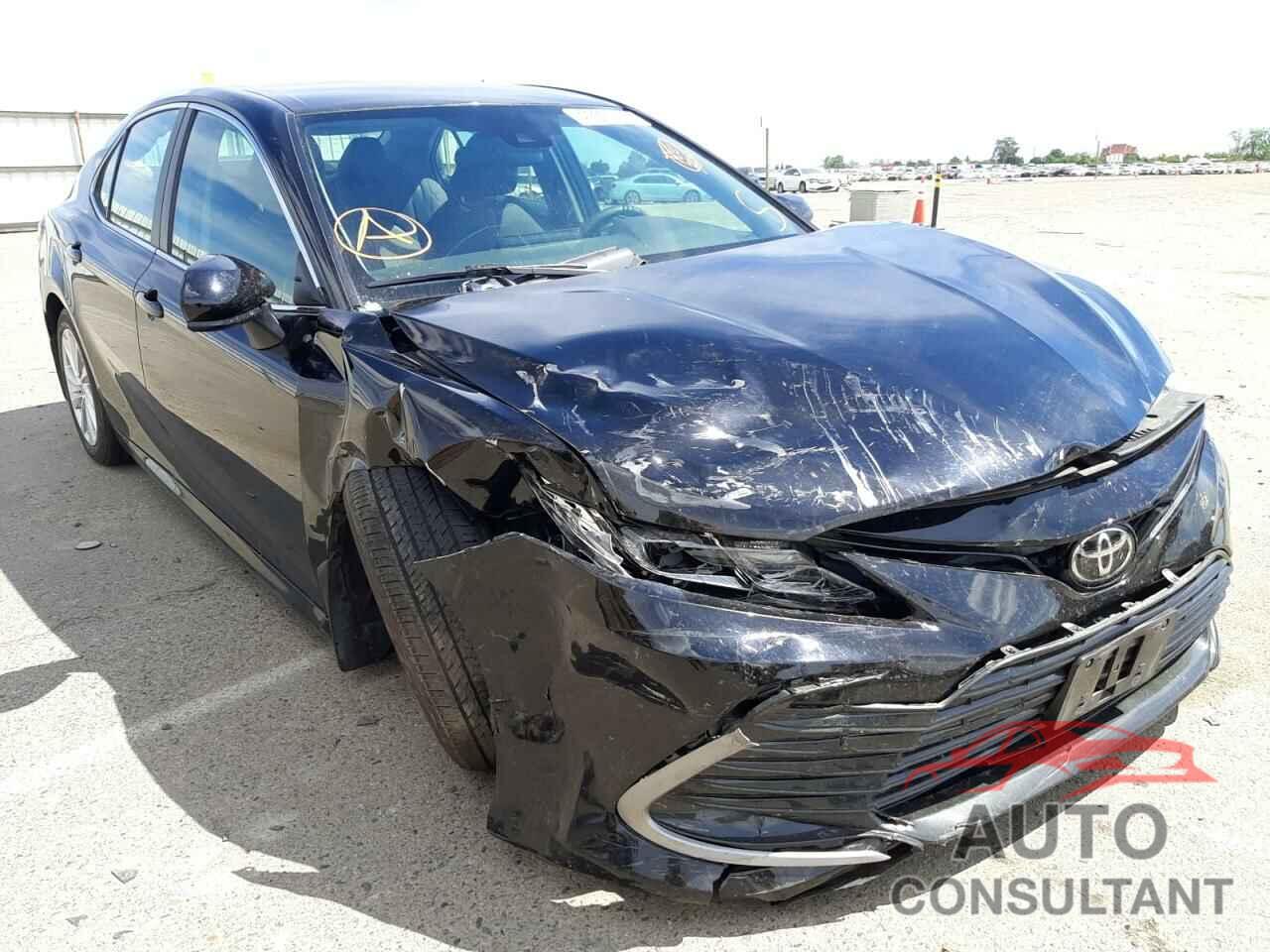 TOYOTA CAMRY 2021 - 4T1C11AK4MU524858