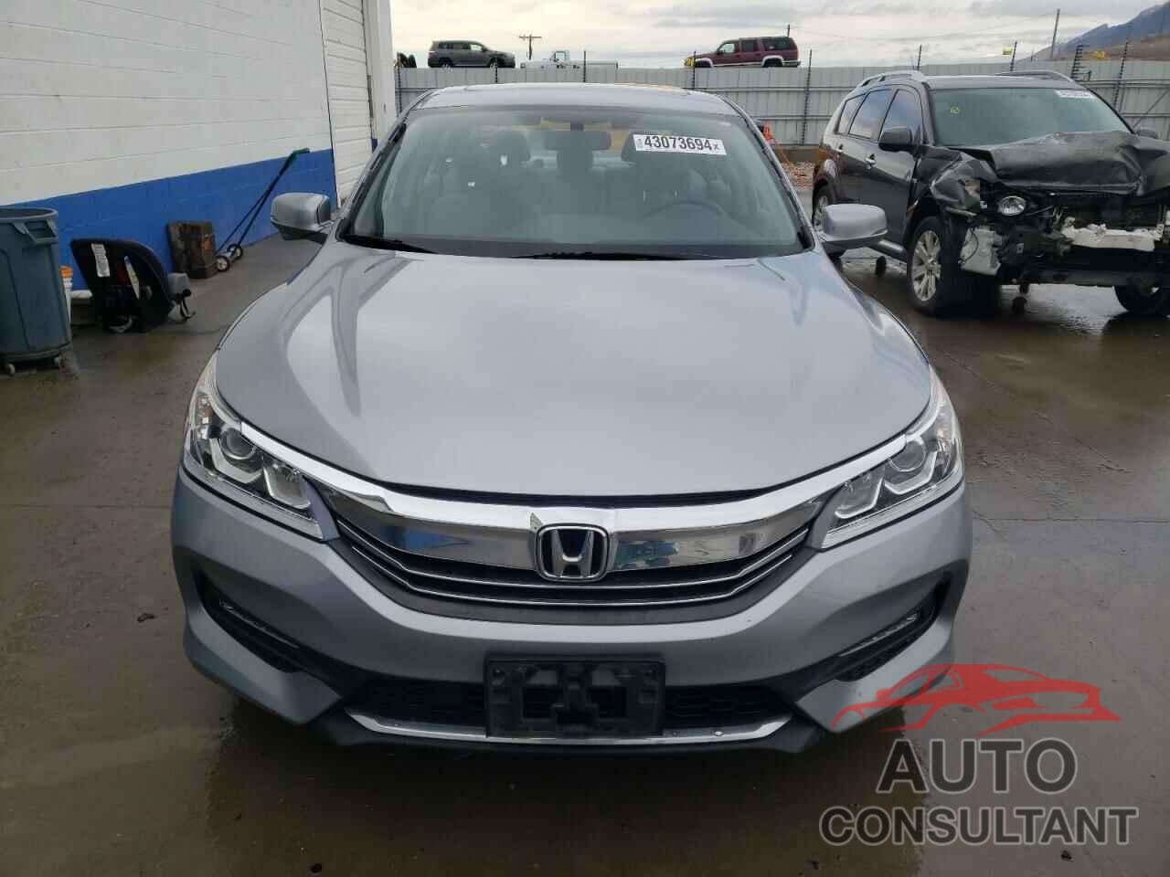 HONDA ACCORD 2017 - 1HGCR2F77HA278663