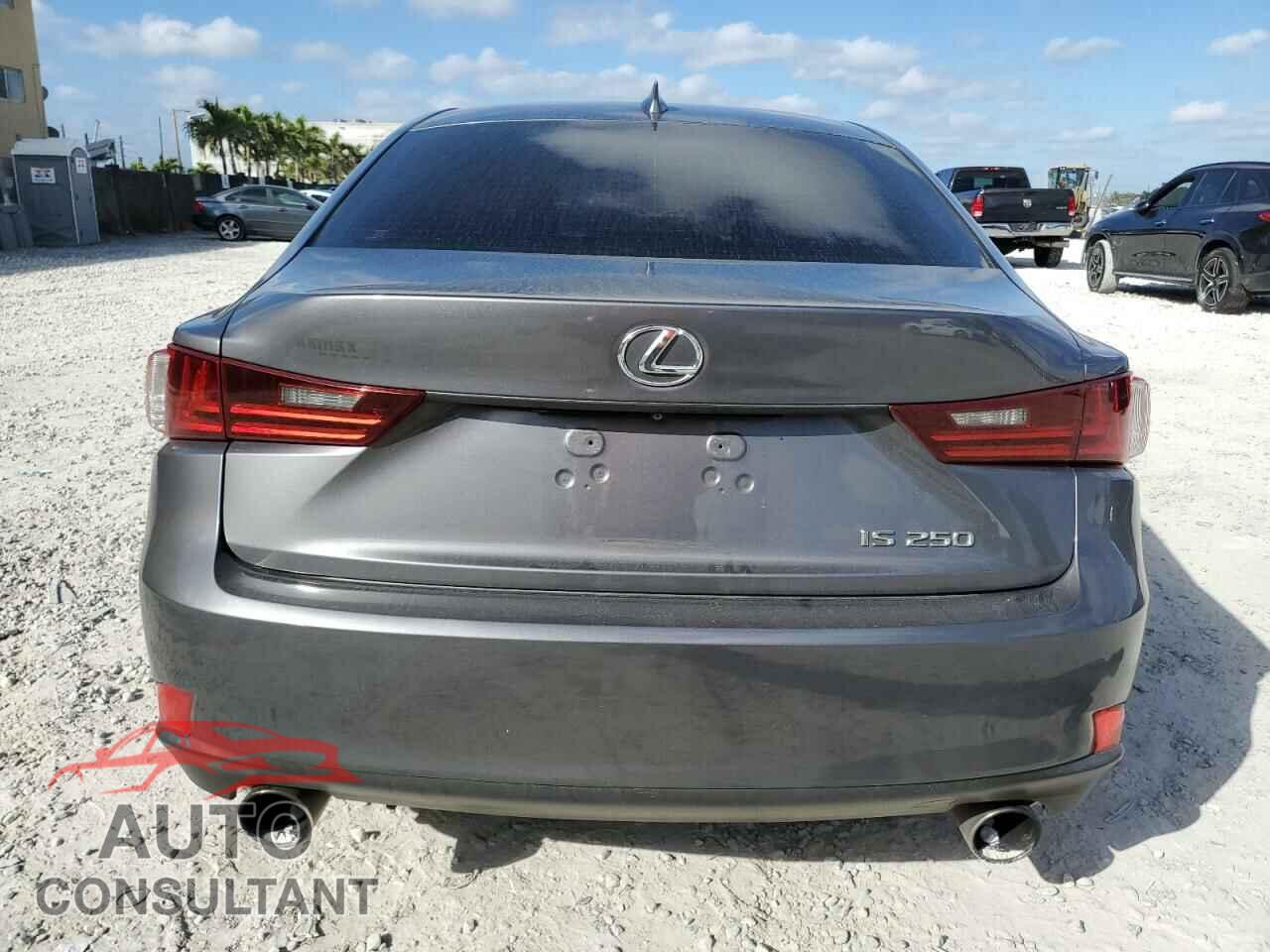 LEXUS IS 2014 - JTHBF1D28E5016433