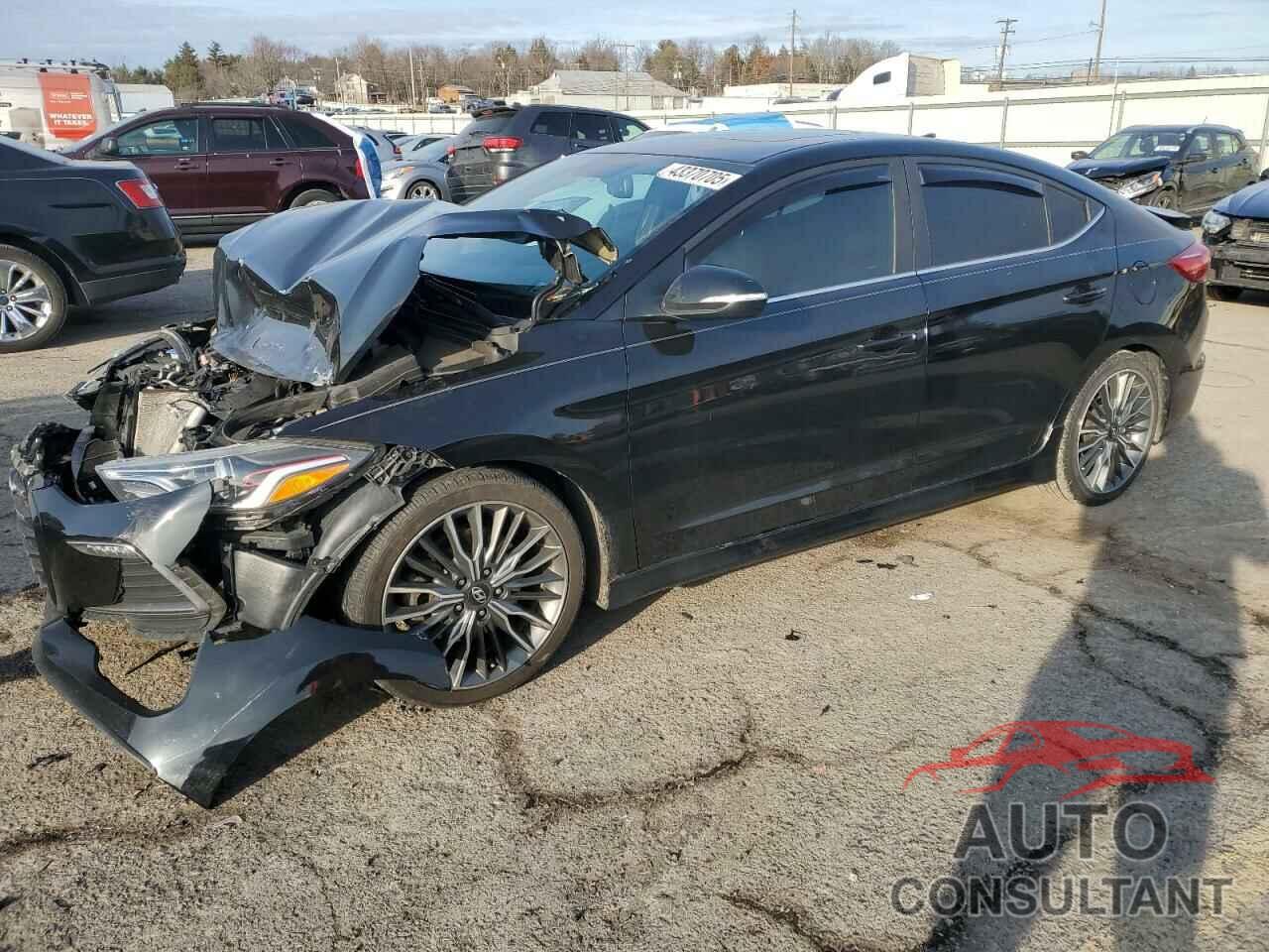HYUNDAI ELANTRA 2018 - KMHD04LB5JU615624