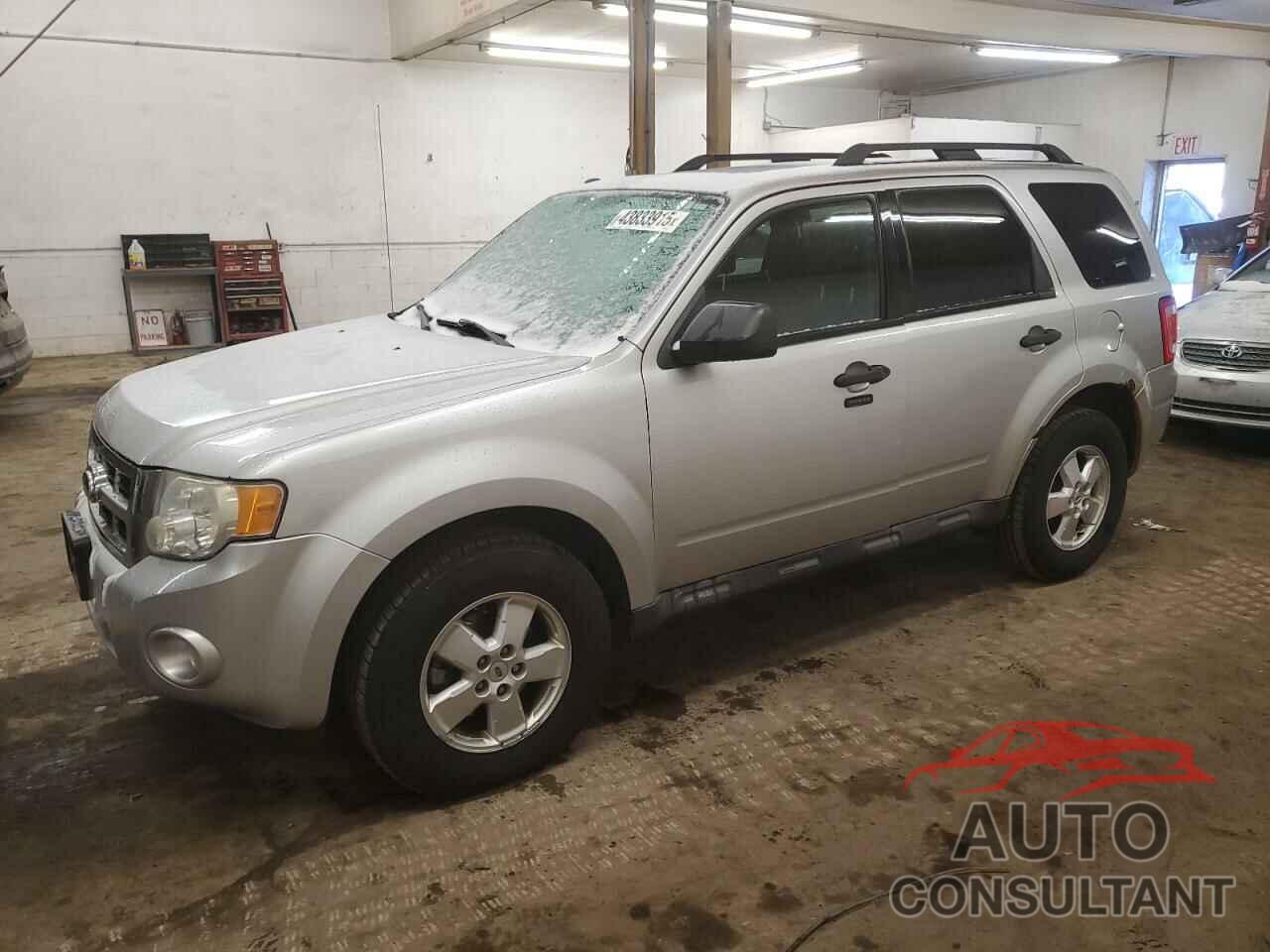 FORD ESCAPE 2010 - 1FMCU9D78AKB66698