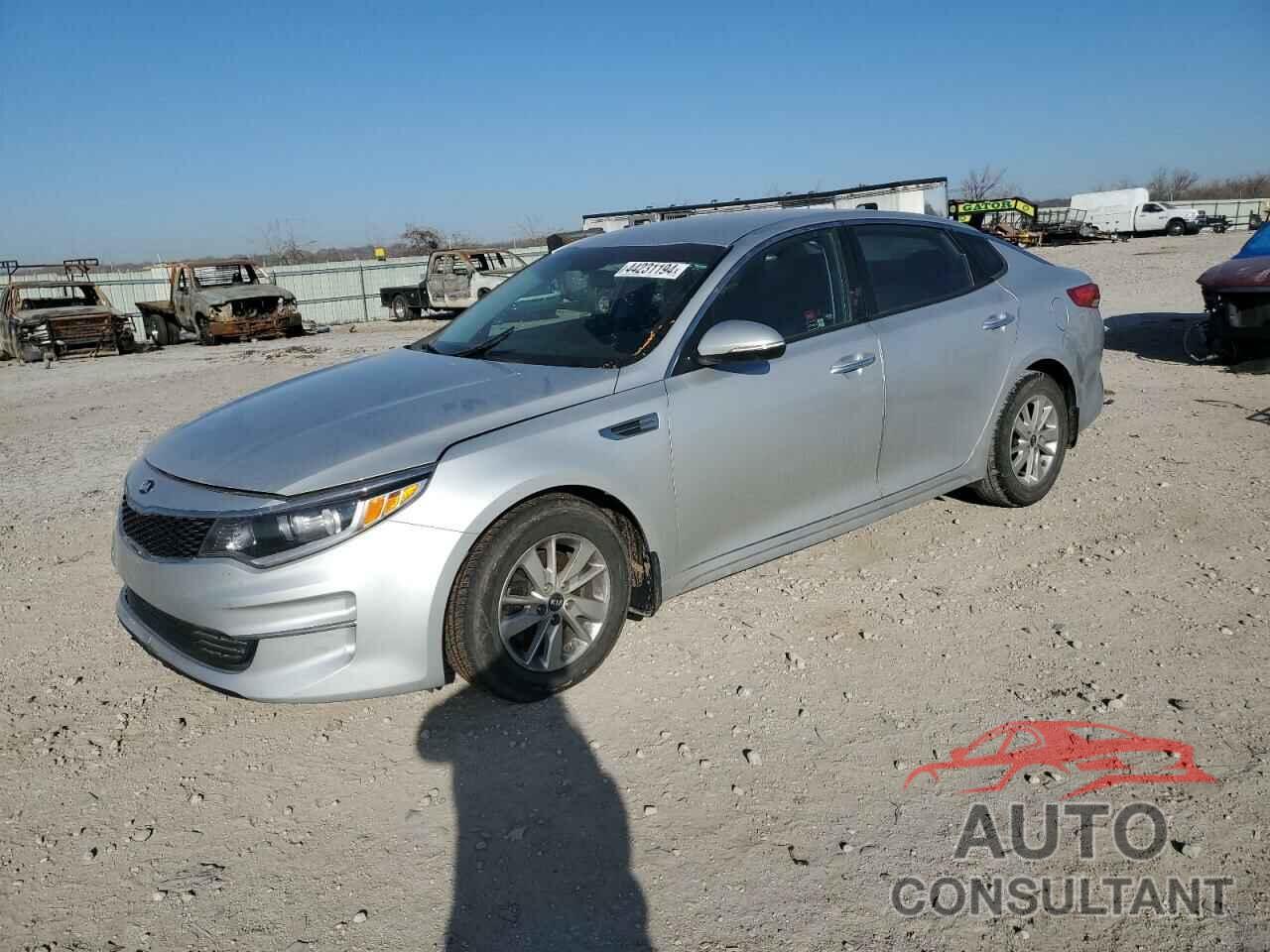 KIA OPTIMA 2017 - KNAGT4L31H5128617