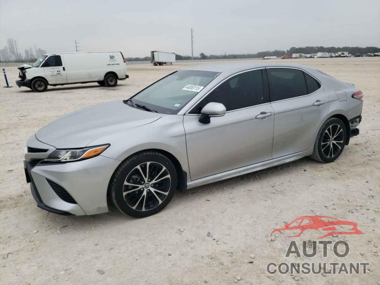 TOYOTA CAMRY 2018 - 4T1B11HK6JU674337