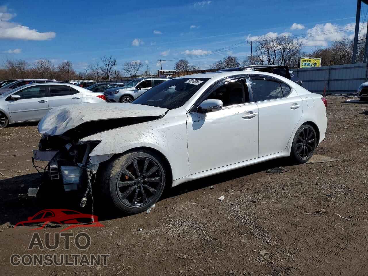 LEXUS IS 2011 - JTHCF5C23B5051969