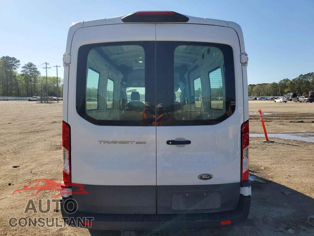 FORD TRANSIT 2023 - 1FTBR1C8XPKB38522