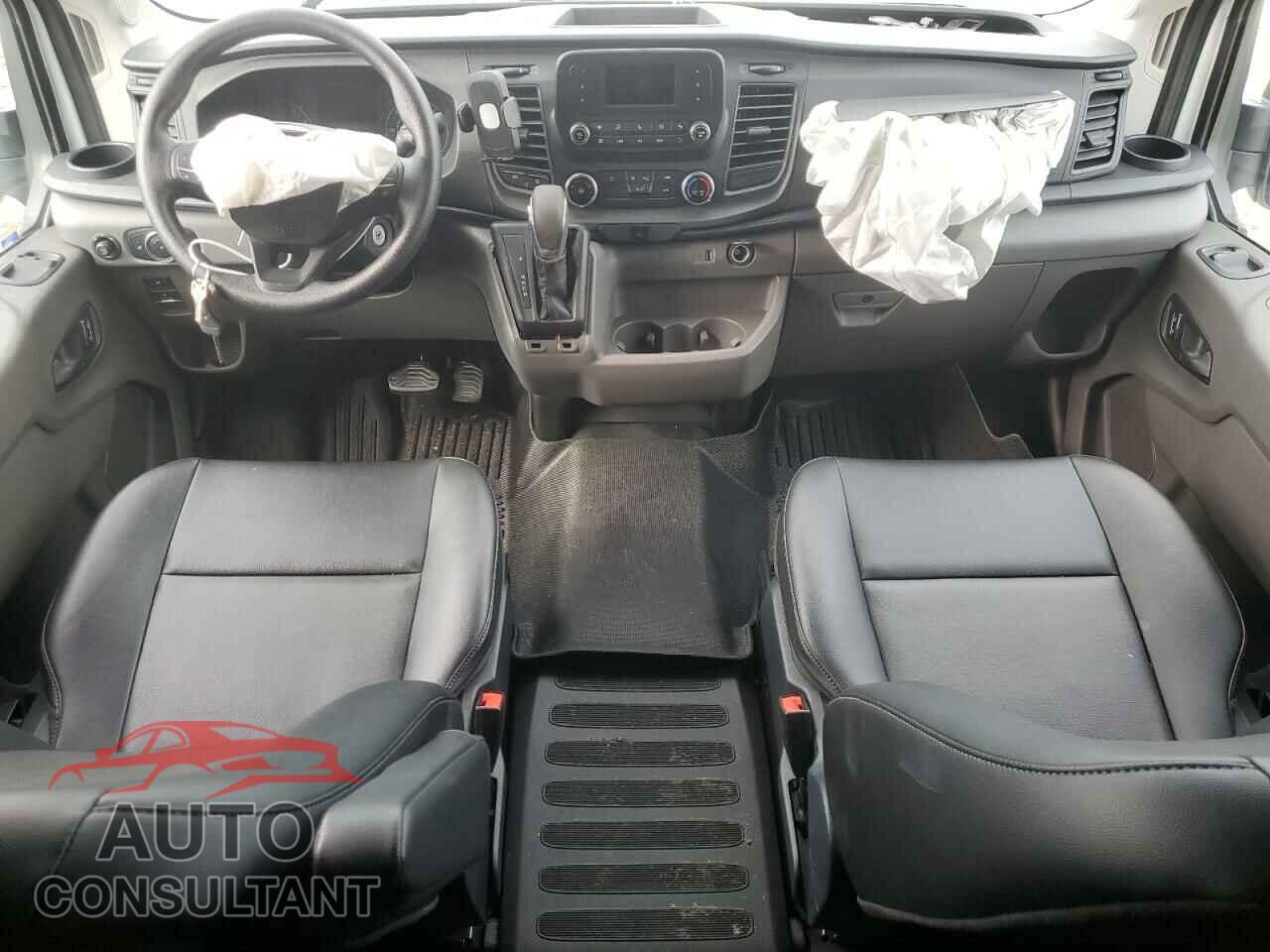 FORD TRANSIT 2023 - 1FTBR1C8XPKB20876